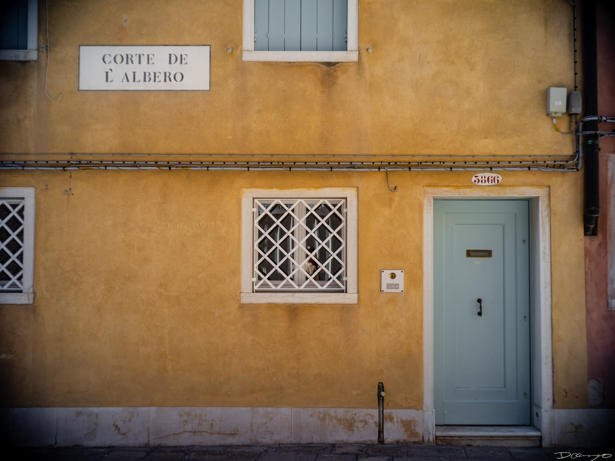 Photos from a trip through Italy in Summer of 2023. Locations include Rome, Florence, Tuscany, Castello di Bossi in Chianti, Siena, San Gimignano, Sirmione on Lake Garda, Bologna, Gudon, Italian Dolomites, Seceda, Cadini di Misurina, and Venice.